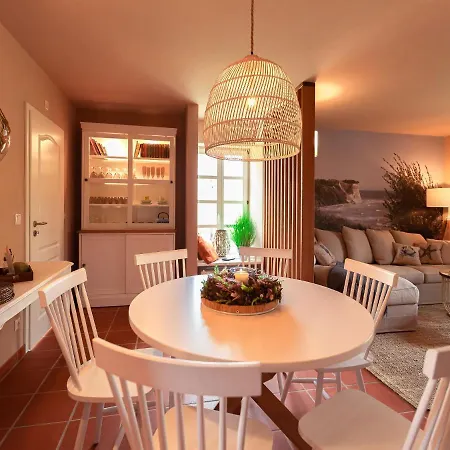 Apartment Rugana - Komfortplus Mit 2 Schlafzimmern Und Terrasse A28 Dranske